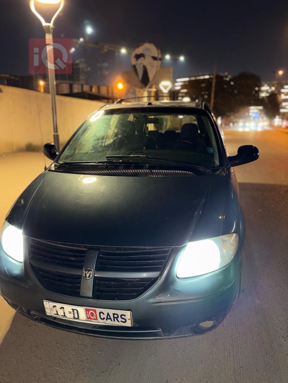 دودج كارافان